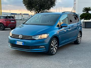 Volkswagen Touran 2.0 TDI HIGHLINE 7 Posti