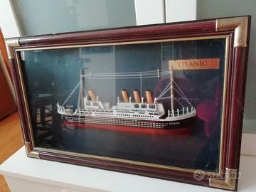modellino  teca Titanic