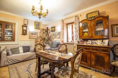 CASA SEMINDIPENDENTE A CASTEL SANT'ANGELO