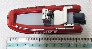 MODELLINO GOMMONE POMPIERI in plastica, SCALA 1/43