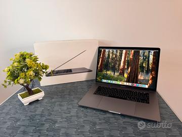 MacBook Pro 2019 15” i7 Garanzia Fattura Apple