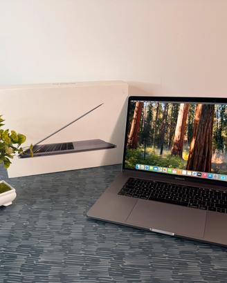 MacBook Pro 2019 15” i7 Garanzia Fattura Apple