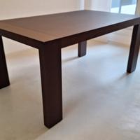 Tavolo marca T70 in wengè 160x95cm allungabile