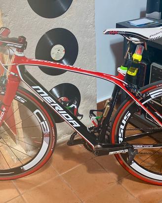 Bici da corsa merida