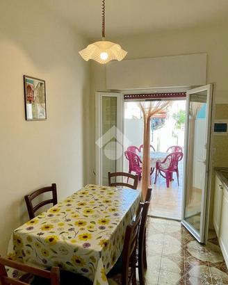 CASA SEMINDIPENDENTE A UGENTO