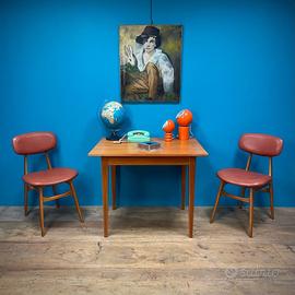 TAVOLO MIDCENTURY SCANDINAVO CON DUE SEDIE TEAK
