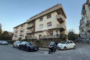 3 LOCALI A SCANDICCI