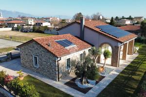 VILLA SINGOLA A ROSÀ