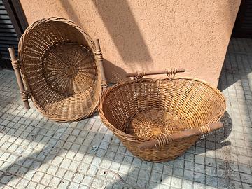 Coppia enormi cesti vimini con manico legno