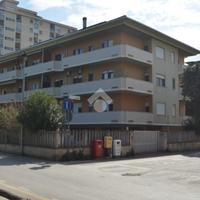 Trilocale in prima fila mare