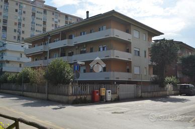 3 LOCALI A MONTESILVANO