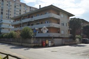 3 LOCALI A MONTESILVANO