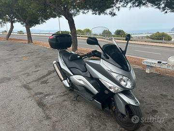 Yamaha Tmax