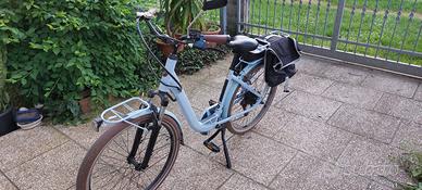 Bicicletta elettrica da donna