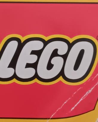 810 pezzi originali Lego
