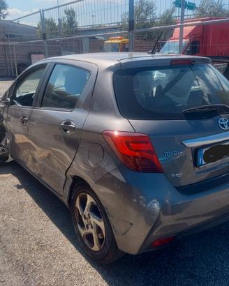 ricambi toyota yaris Hybrid anno 2016