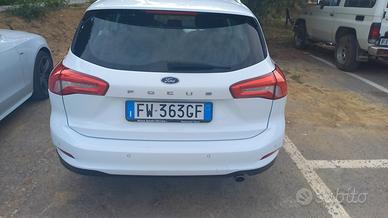 FORD focus station wagon business 