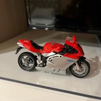 Modellini moto Maisto 1/18-1/12