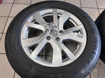 Cerchi in lega 17 originali Volkswagen Tiguan con 