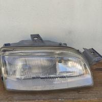 Faro anteriore sx FIAT Punto 75. 5 P 
