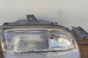 Faro anteriore sx FIAT Punto 75. 5 P 