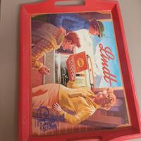 Vassoio Lindt in legno 