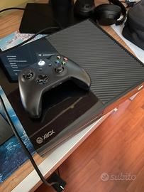 Xbox One 500 GB + Giochi+ 2 controller