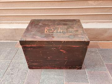 Baule forziere antico