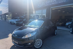 Ford Fiesta 1.2 82 CV 5 porte Titanium neopatentat
