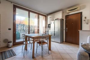 TRE LOCALI CON CANTINA E BOX