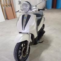 Beverly 300