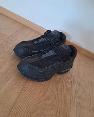 nike air max 95 triple black