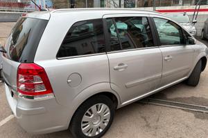 Zafira 7 posti gpl metano