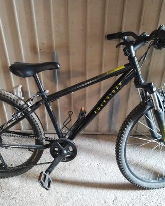 bicicletta Mountain bike Rockrider ruota del 24