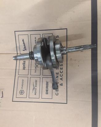 Albero Motore Piaggio X9 250 motore Honda 496351