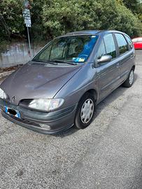Renault Megane Scenic Kaleido GPL