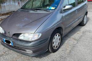 Renault Megane Scenic Kaleido GPL