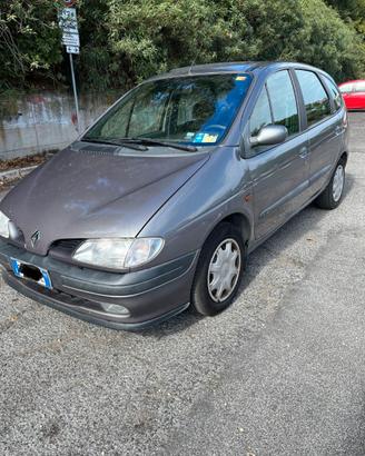 Renault Megane Scenic Kaleido GPL