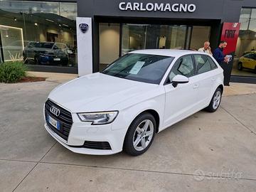 Audi A3 III Sportback 30 1.6 tdi Business 116...