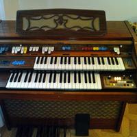 Organo Farfisa 5210 R anno 1978