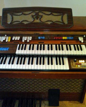 Organo Farfisa 5210 R anno 1978