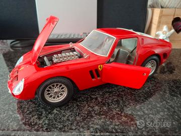 Ferrari modellino