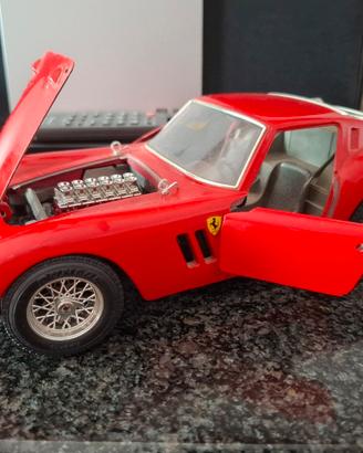 Ferrari modellino
