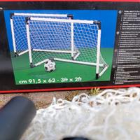 2 Mini goal posts. Mini porte da calcio e palla