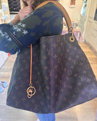 Louis vuitton artsy mm