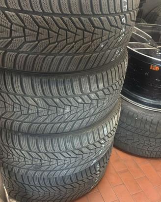 Gomme Invernali Hankook 255 45 R20