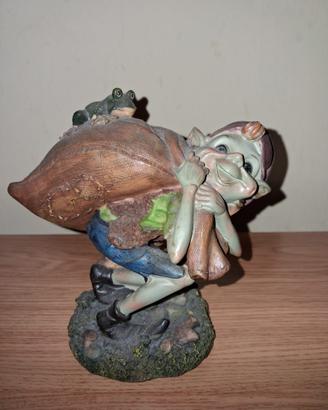 Soprammobile statuetta troll