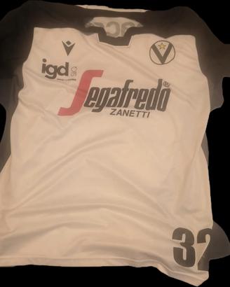 Sopracanotta Virtus Bologna - basket - indossata