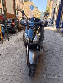 Yamaha x max 250