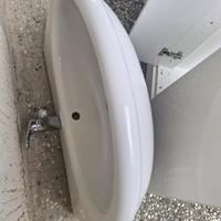 Bidet e mobile con lavavandino
